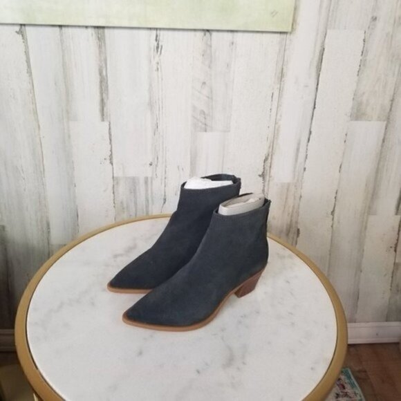 Dolce Vita Sarra Bootie Gray Anthracite Suede - Picture 3 of 5